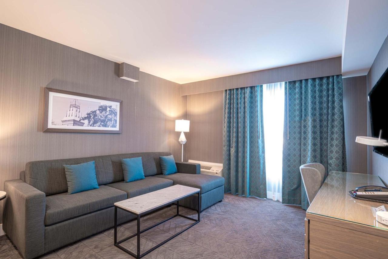 Sandman Signature Ottawa Airport Hotel Extérieur photo